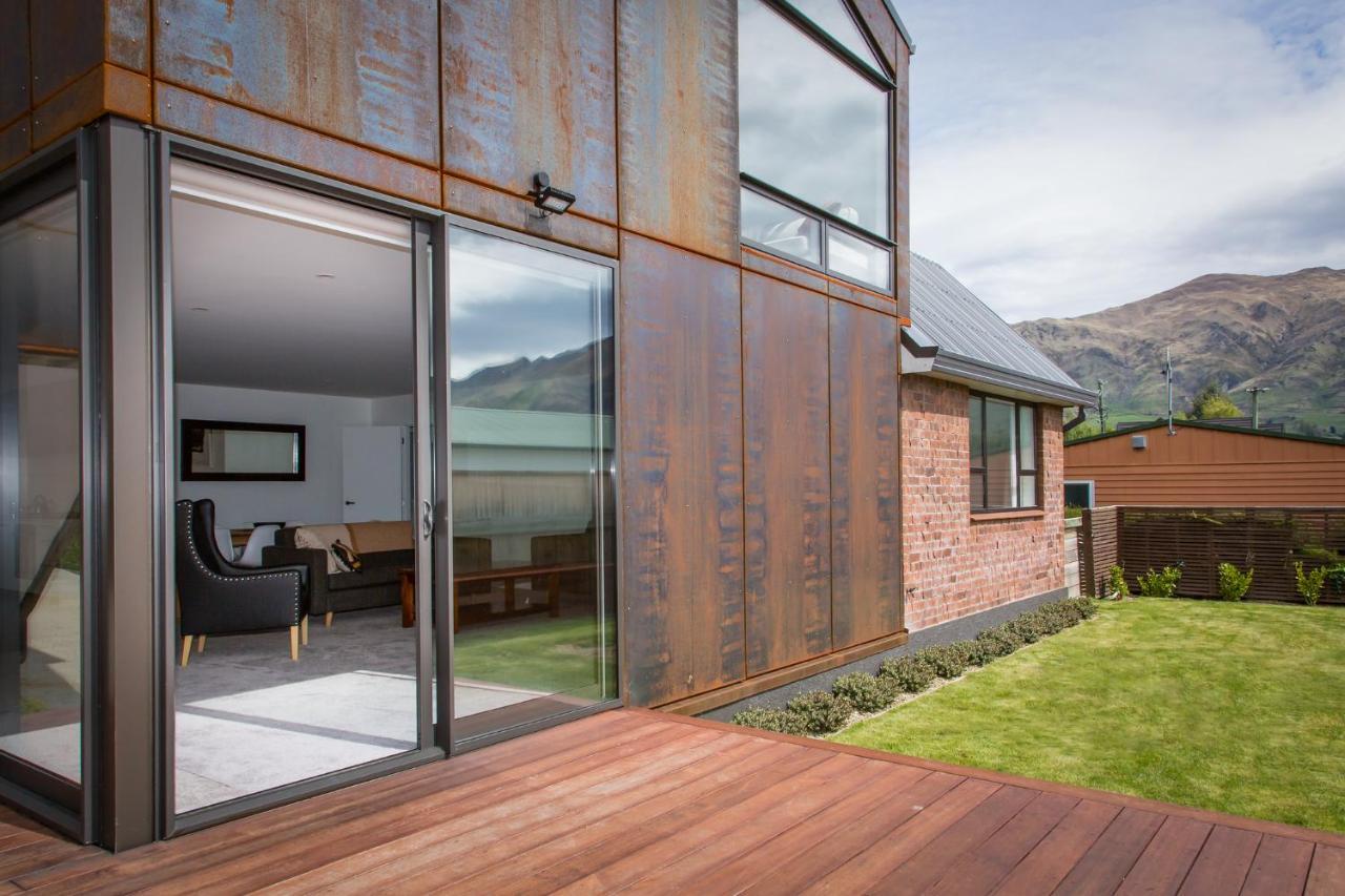 Rusted Charm Villa Wanaka Eksteriør bilde